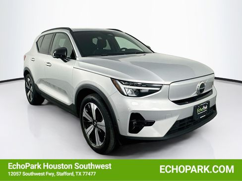 Used 2023 Volvo XC40 Recharge Plus AWD/4WD image 1
