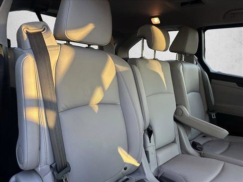 Used 2023 Honda Odyssey EX-L image 27