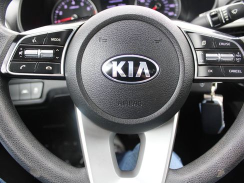 Used 2019 Kia Forte LXS FWD image 14