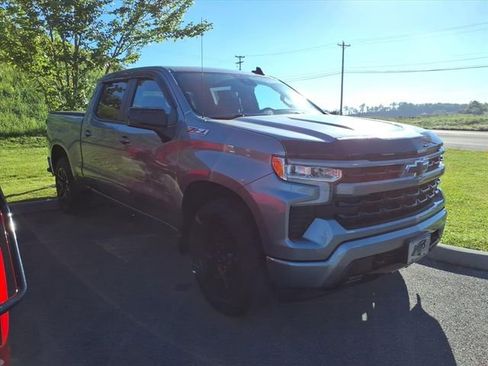 Used 2025 Chevrolet Silverado 1500 RST AWD/4WD image 8