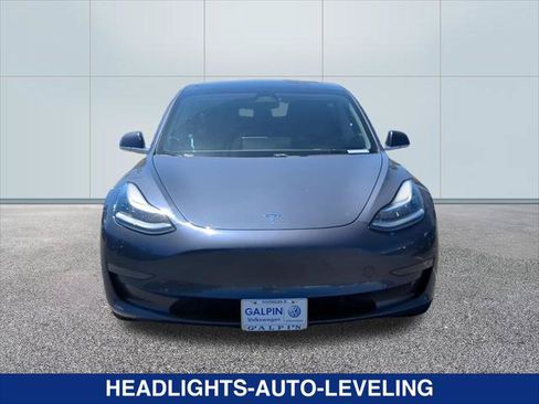 Used 2020 Tesla Model 3 Standard Range RWD image 8