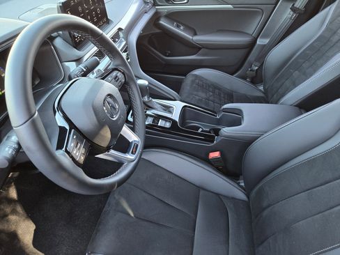 Certified 2025 Acura Integra A-Spec image 13