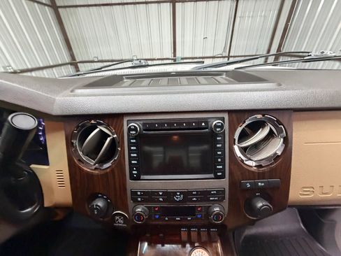 Used 2011 Ford F250 Lariat w/ Lariat Ultimate Pkg image 19
