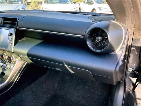 Certified 2025 Toyota GR86 Premium image 14