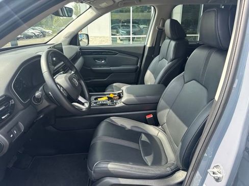 Used 2023 Honda Pilot Touring image 20