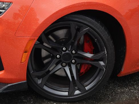 Used 2019 Chevrolet Camaro SS RWD image 19
