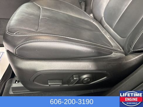 Used 2022 Jeep Grand Cherokee Limited image 28