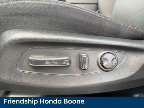Used 2024 Honda CR-V EX image 17