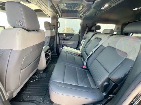 New 2025 GMC Hummer EV 3X image 33