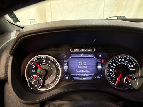 Used 2022 RAM 1500 Big Horn AWD/4WD image 15