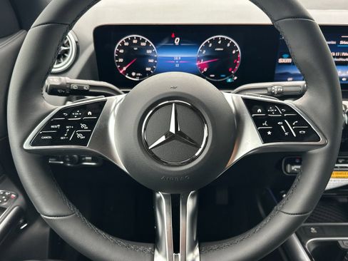 New 2026 Mercedes-Benz GLA 250 4MATIC image 22