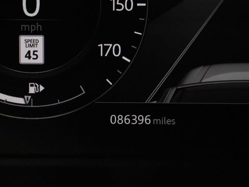 Used 2019 Land Rover Range Rover Long Wheelbase Supercharged image 36