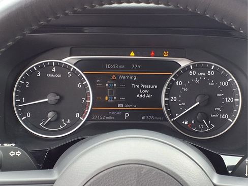 Used 2025 Nissan Pathfinder SV FWD image 18