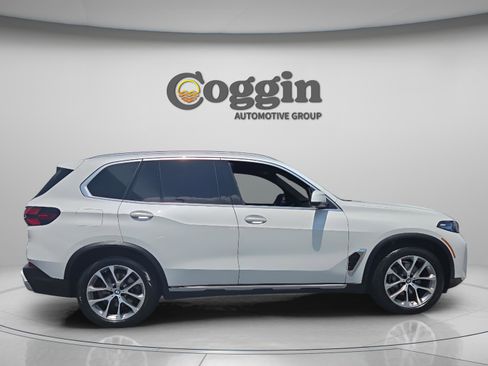Used 2024 BMW X5 sDrive40i w/ Premium Package RWD image 6