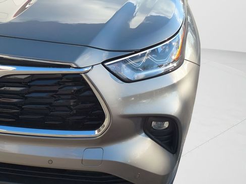 New 2026 Toyota Highlander Limited image 10