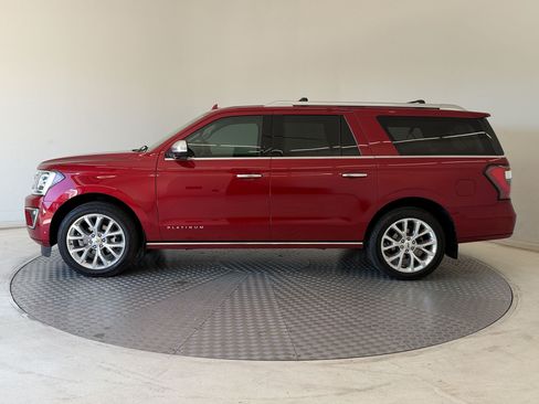 Used 2018 Ford Expedition Max Platinum AWD/4WD image 2