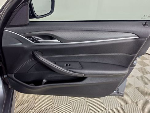 Used 2021 BMW 530i w/ M Sport Package RWD image 48