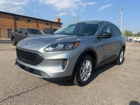 Certified 2022 Ford Escape SE w/ Cold Weather Package image 25