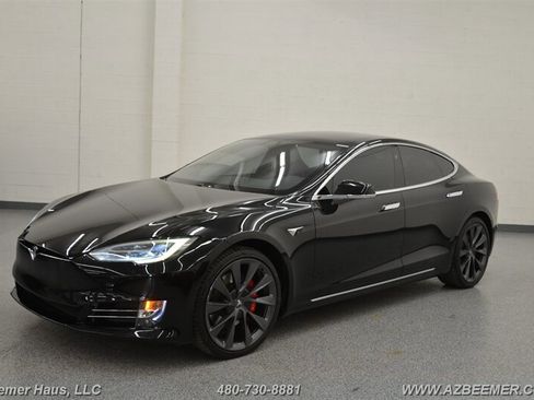 Used 2019 Tesla Model S Performance image 3