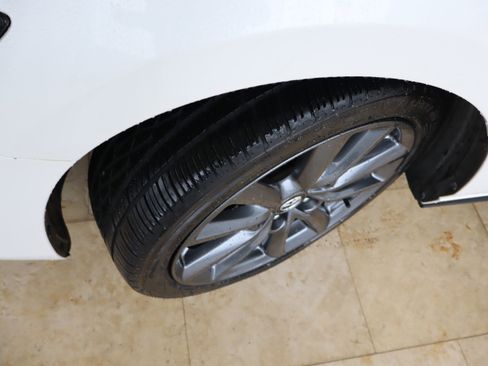 Used 2021 MAZDA MAZDA3 s image 41