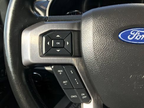 Used 2019 Ford Expedition Max Platinum image 9