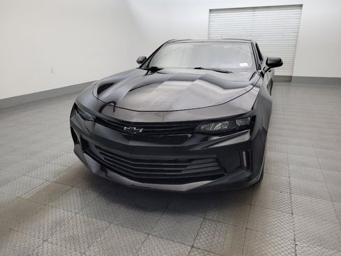 Used 2017 Chevrolet Camaro LT RWD image 15