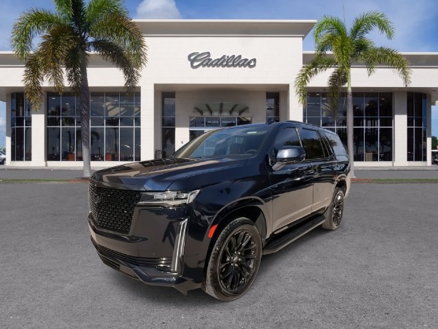 Used 2024 Cadillac Escalade Premium Luxury AWD/4WD image 6