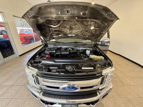 Used 2019 Ford F250 XLT w/ XLT Premium Package RWD image 31