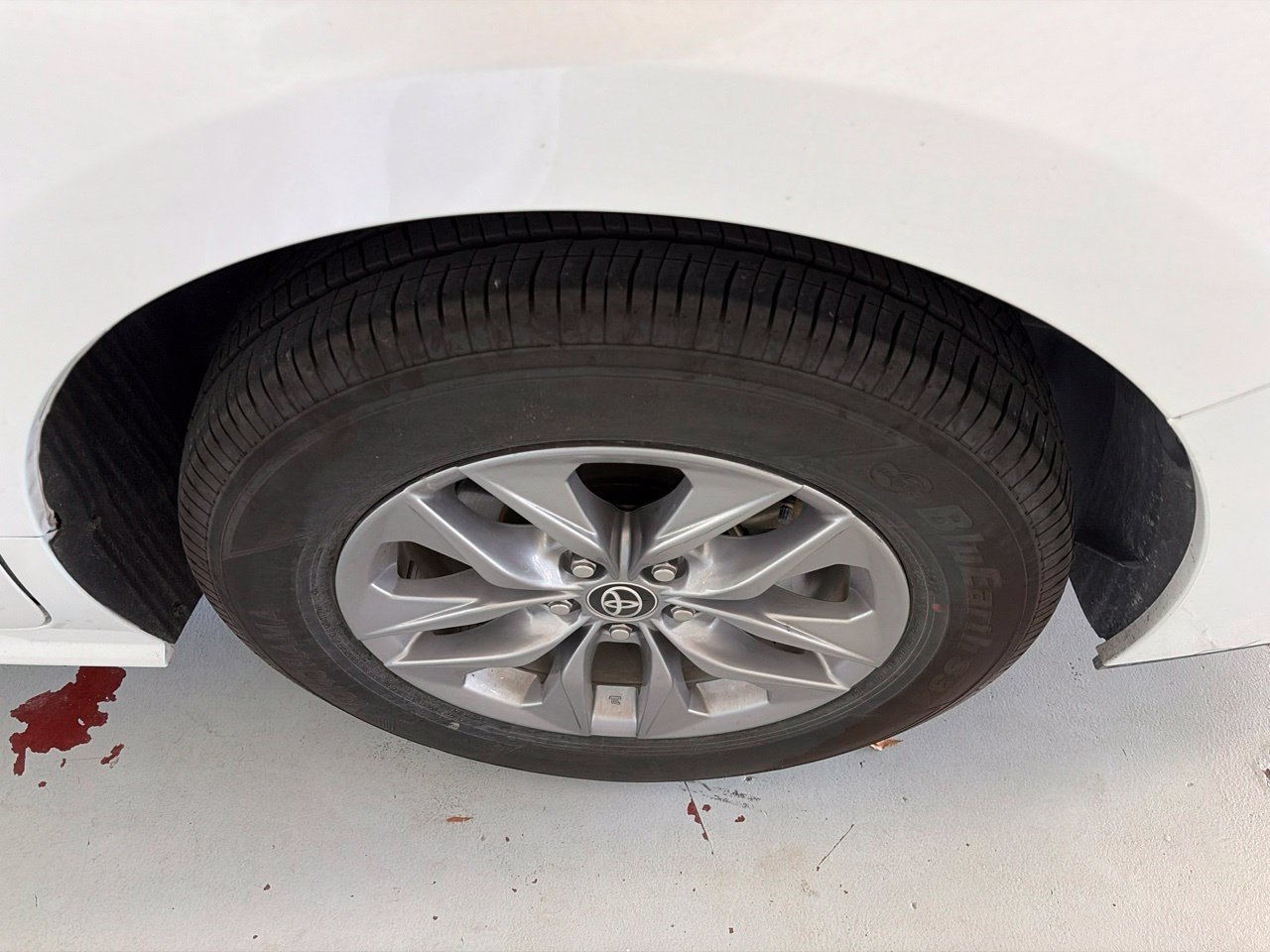 Used 2026 Toyota Sienna XLE FWD image 15
