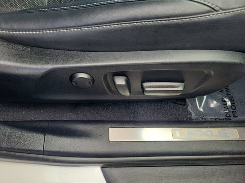 Used 2018 Lexus RX 350L FWD w/ Accessory Package image 33