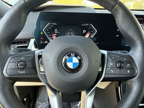 Used 2026 BMW X2 xDrive28i w/ Technology Package AWD/4WD image 32