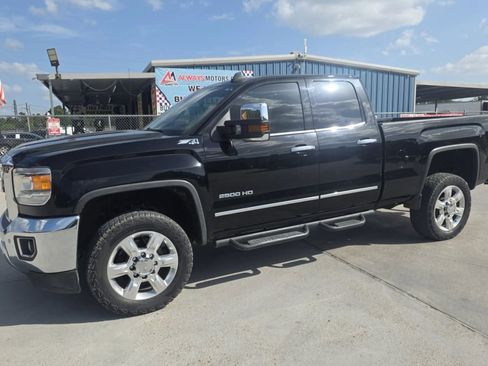 Used 2018 GMC Sierra 2500 SLT w/ Driver Alert Package AWD/4WD image 1