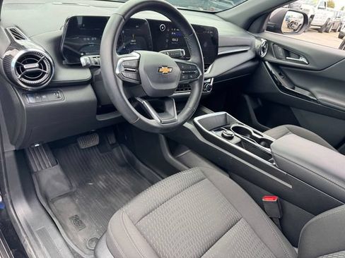 Certified 2026 Chevrolet Equinox LT w/ LPO, Floor Liner Package FWD image 12