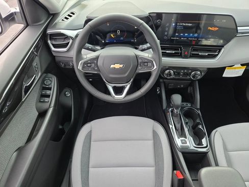 New 2026 Chevrolet TrailBlazer LT w/ Convenience Package FWD image 9