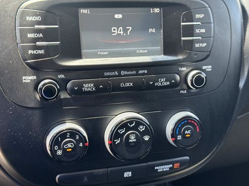 Used 2016 Kia Soul + w/ Designer's Package FWD image 23
