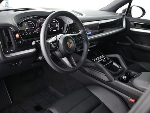 New 2026 Porsche Cayenne AWD/4WD image 4