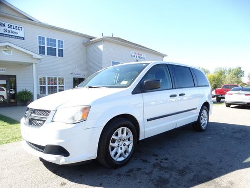 Used 2014 RAM C/V Tradesman w/ UConnect Hands-Free Group image 2