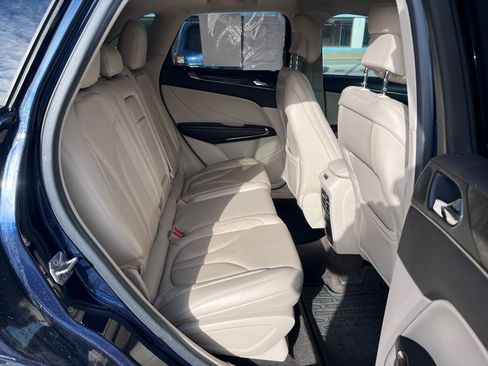 Used 2017 Lincoln MKC Reserve image 15