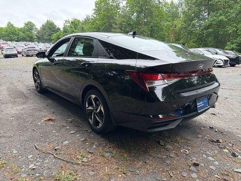 Certified 2023 Hyundai Elantra SEL w/ Convenience Package FWD image 4