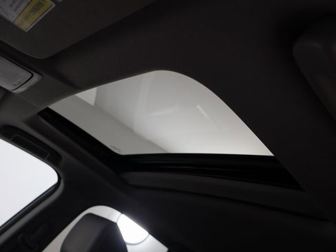 Used 2022 Honda CR-V Touring image 7