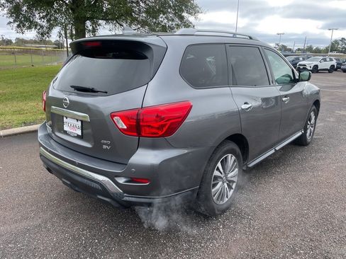 Used 2020 Nissan Pathfinder SV image 7
