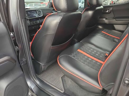 Used 2022 Toyota Tacoma TRD Off-Road w/ Black Out Package (TMS) image 20