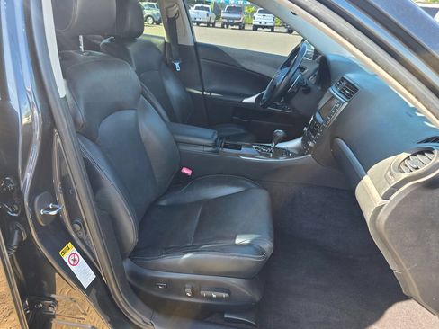 Used 2011 Lexus IS 250 AWD w/ Premium Pkg Value Edition image 23