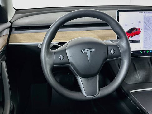 Used 2022 Tesla Model 3 Long Range AWD/4WD image 17