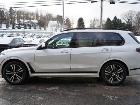 Used 2025 BMW X7 xDrive40i w/ M Sport Package image 11