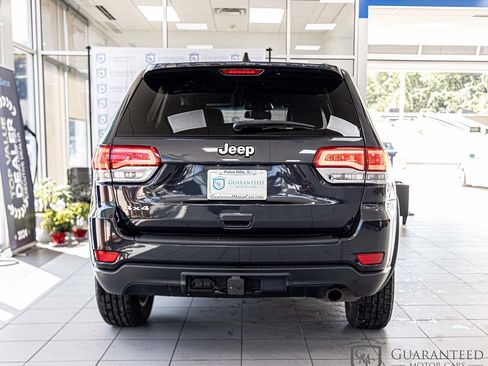 Used 2015 Jeep Grand Cherokee Laredo w/ Quick Order Package 23E AWD/4WD image 13