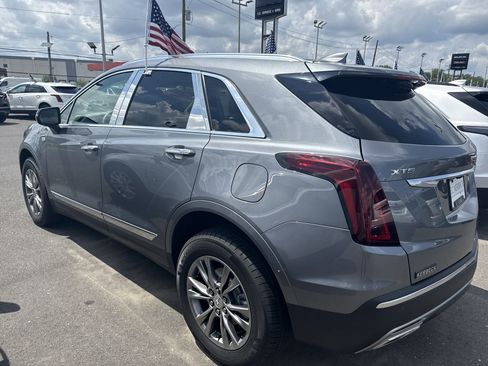 Used 2021 Cadillac XT5 Premium Luxury w/ LPO, Premium Carpet Package image 9