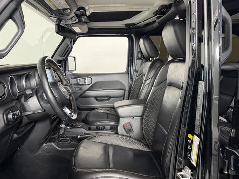 Used 2021 Jeep Wrangler Unlimited Sahara AWD/4WD image 20