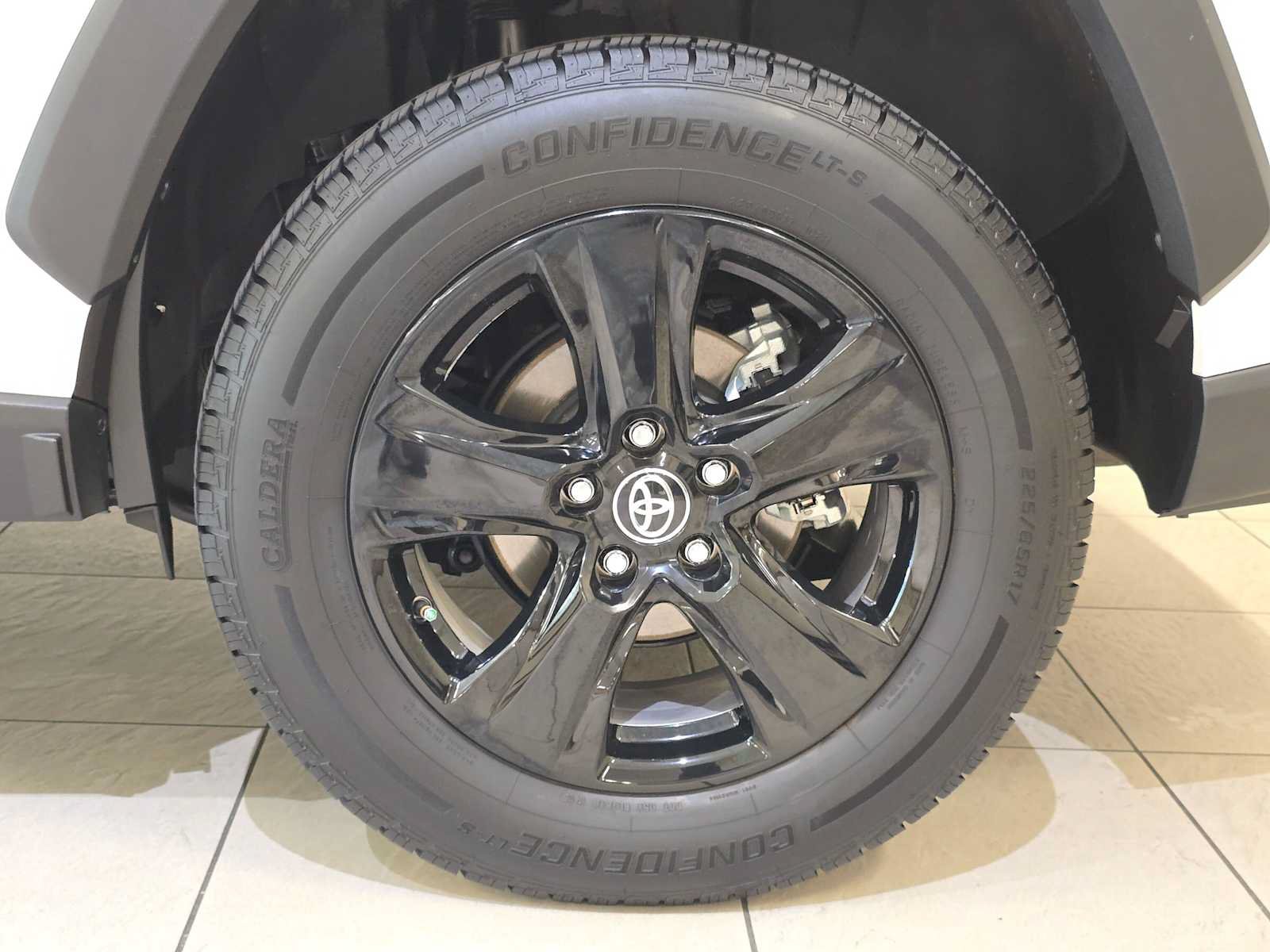 Used 2023 Toyota RAV4 XLE w/ Convenience Package AWD/4WD image 8