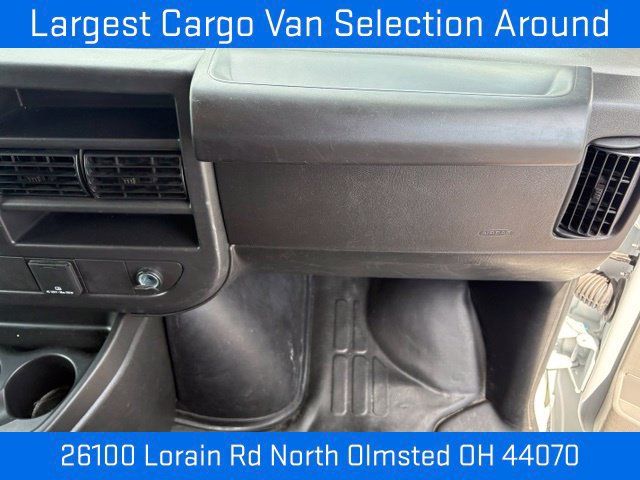 Used 2025 Chevrolet Express 2500 w/ Driver Convenience Package RWD image 21
